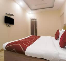 Deluxe AC Room